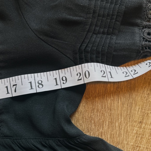 Maeve Anthropologie Black Boho Babydoll Short Sleeve Blouse Size Large Top - Picture 7 of 12